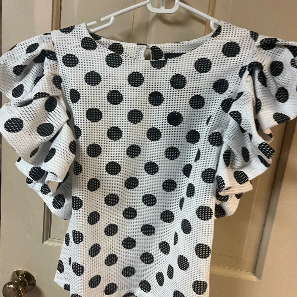 Gracia Polka Dot Ruffle Sleeve Top NWT
